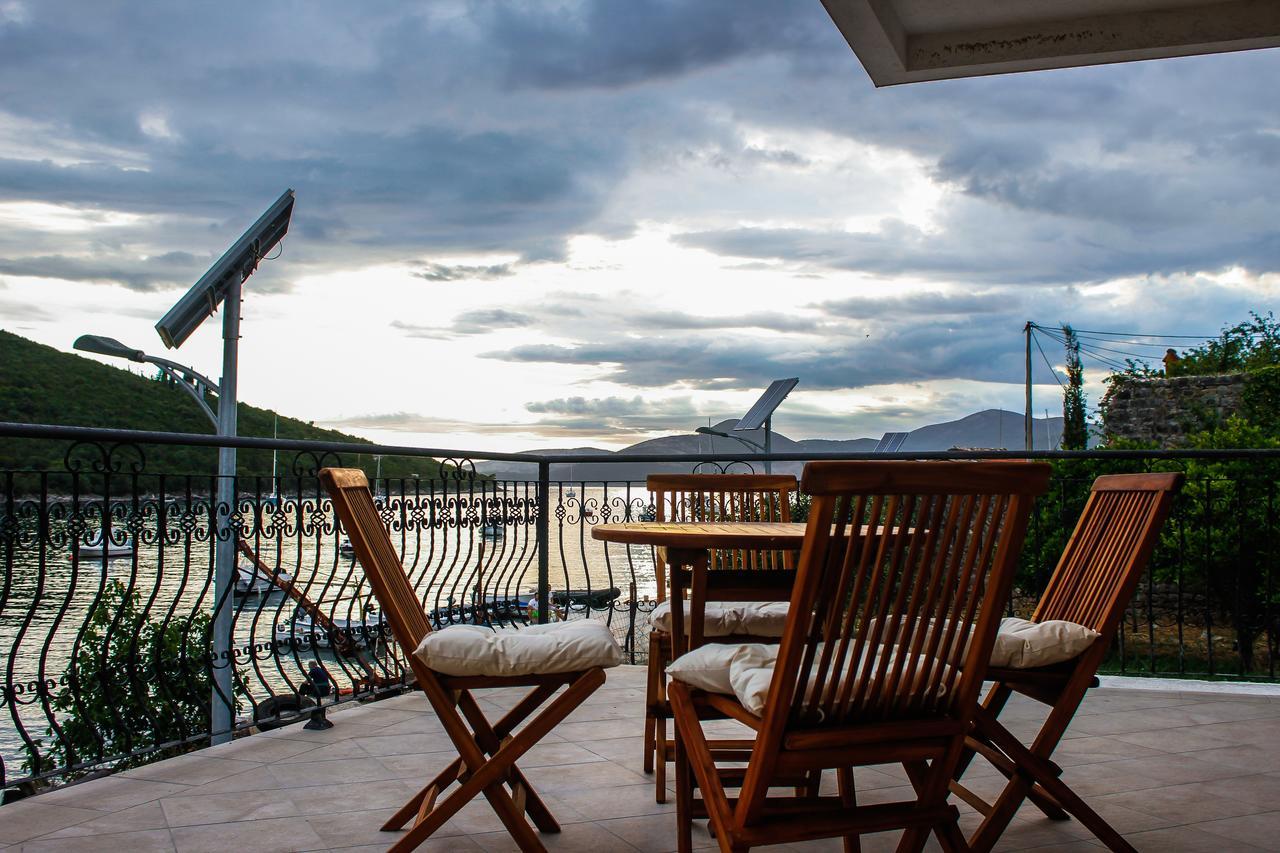 Villa San Apartments Tivat Luaran gambar