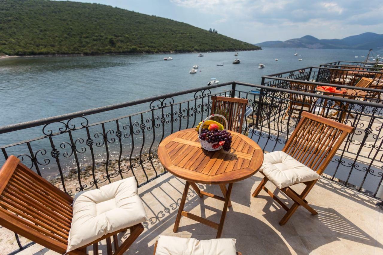 Villa San Apartments Tivat Luaran gambar